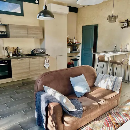 Domaine Feuillet 3* Chanas
